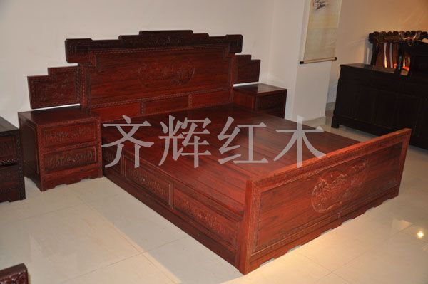 qh-013 红檀福禄寿大床（齐辉）