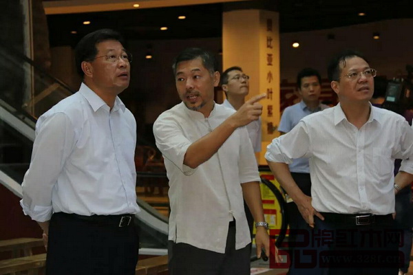 广东省委常委、统战部部长林雄，海峡两岸关系协会副会长叶克冬一行调研考察红博城