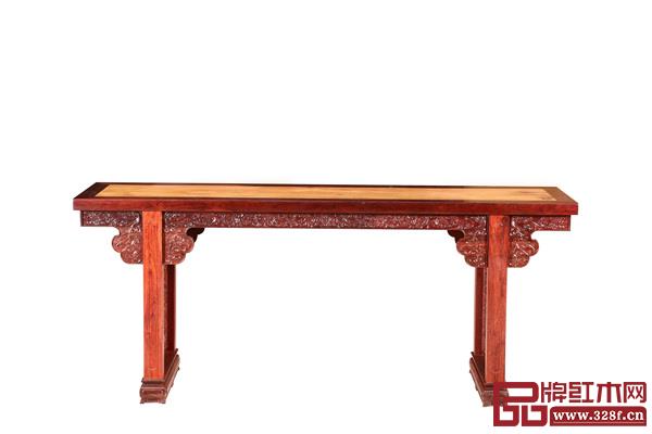 波记家具获得中国传统工艺作品《云工奖》银奖的伍建波作品《小叶紫檀镶越南黄花梨平头案》
