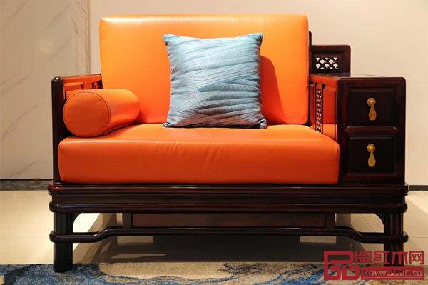地天泰·国风黑酸枝系列新品，鲜艳的橙色为家居空间增添跳色的灵动之感