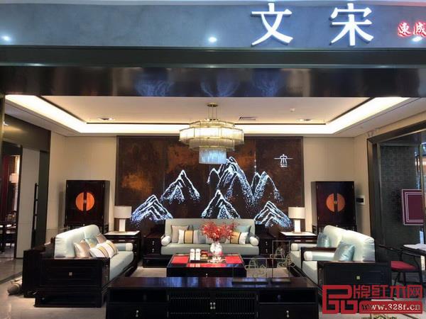东成红木此次新开业的旗舰店盛况