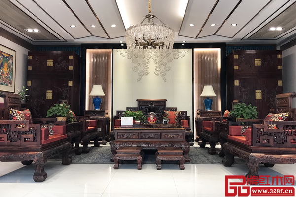 红古轩红木家具传承经典、突出精致，深受市场的认可与欢迎