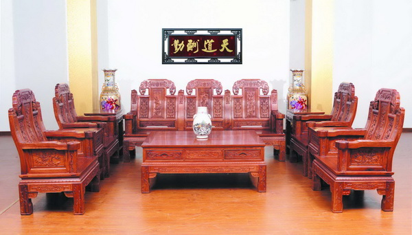 沙发宝座（珍品居）