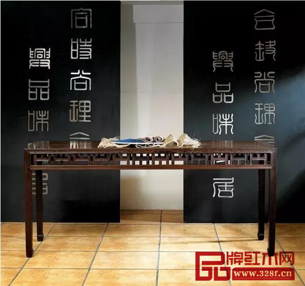 合兴奇典居《清式长桌》