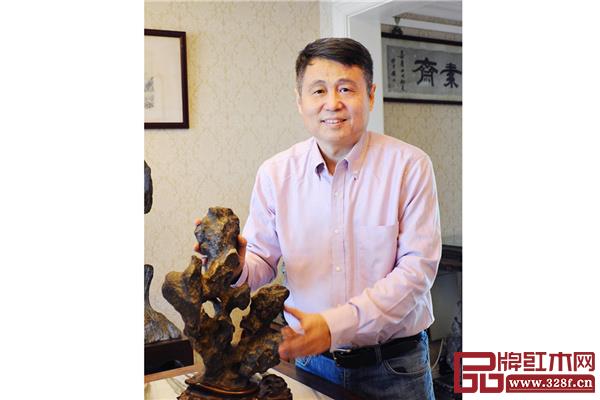 张辉全联艺术红木家具专业委员会专家顾问、明清家具研究学者
