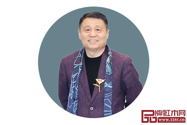 全联艺术红木家具专业委员会专家顾问、明清家具研究学者张辉