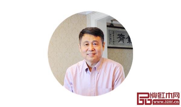 全联艺术红木家具专业委员会专家顾问、明清家具研究学者张辉