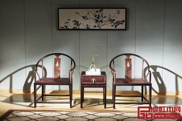 在刘定杰带领下,忆古轩步履不停,“西厢房”品牌的新东方系列于2019年加推新品,再度向社会传递东方之美 在刘定杰带领下,忆古轩步履不停,“西厢房”品牌的新东方系列于2019年加推新品,再度向社会传递东方之美