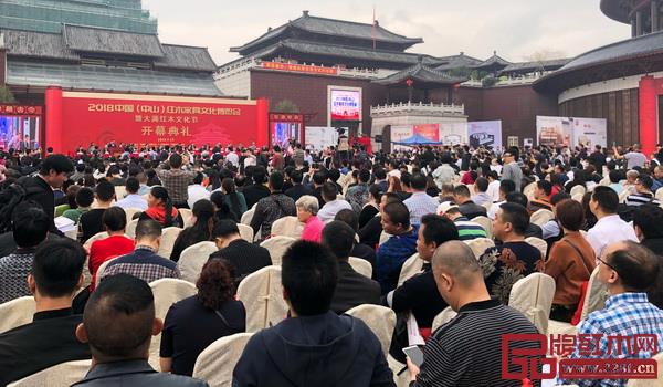 中山红博会是全国最早举办的红木家具展会之一,至今已与中山红木家具产企业走过18年 中山红博会是全国最早举办的红木家具展会之一,至今已与中山红木家具产企业走过18年